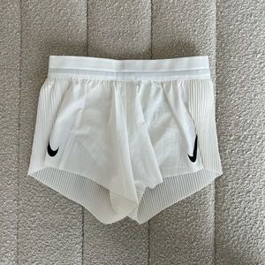 NIKE AeroSwift Women’s Running Shorts, Size XS, NEVER WORN